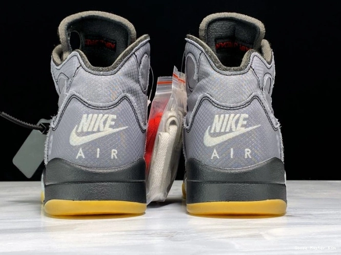 Off-White Air CT8480-001 x Black Jordan 5 0520